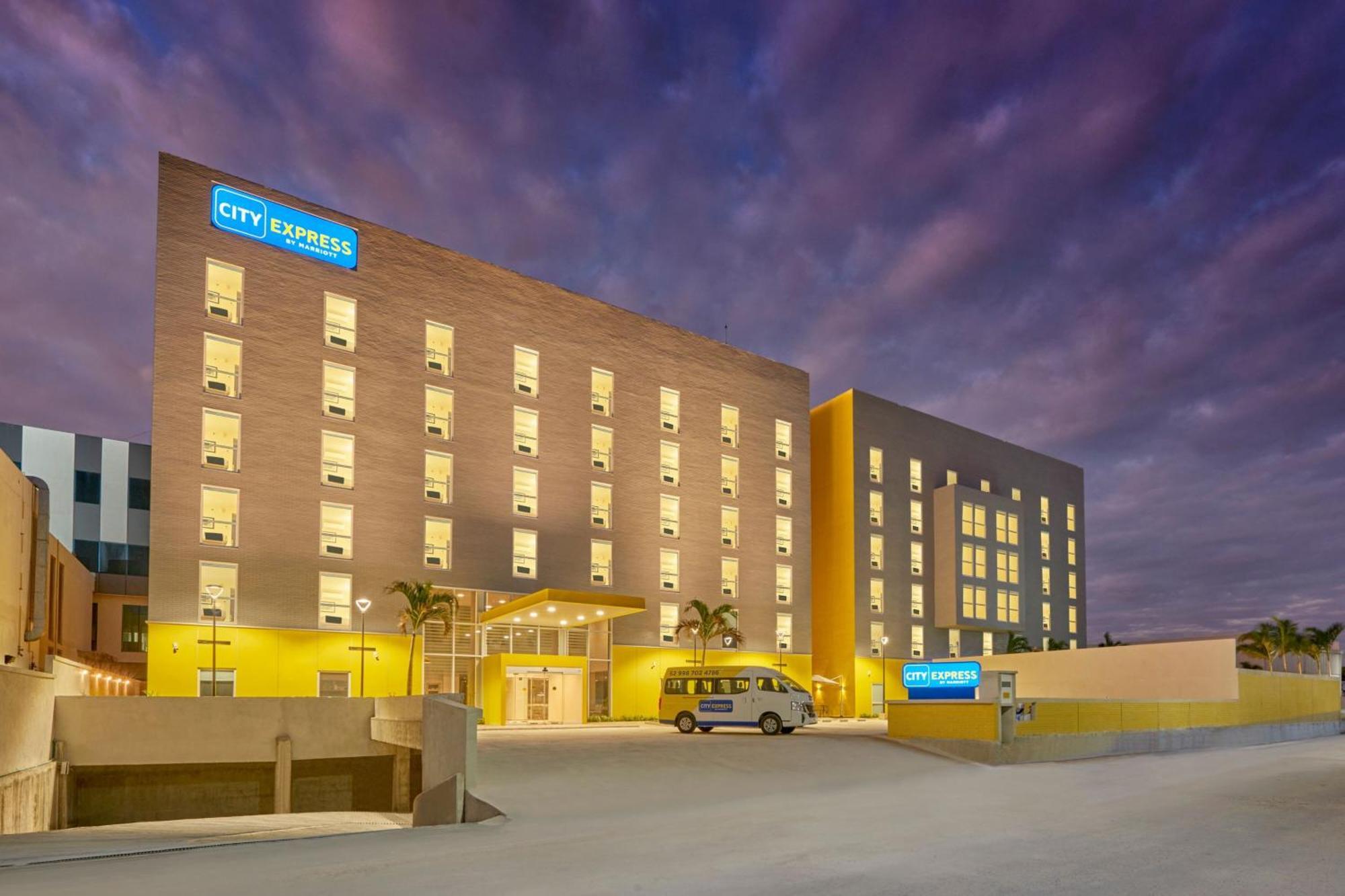 City Express By Marriott Cancun Aeropuerto Alfredo V. Bonfil Εξωτερικό φωτογραφία