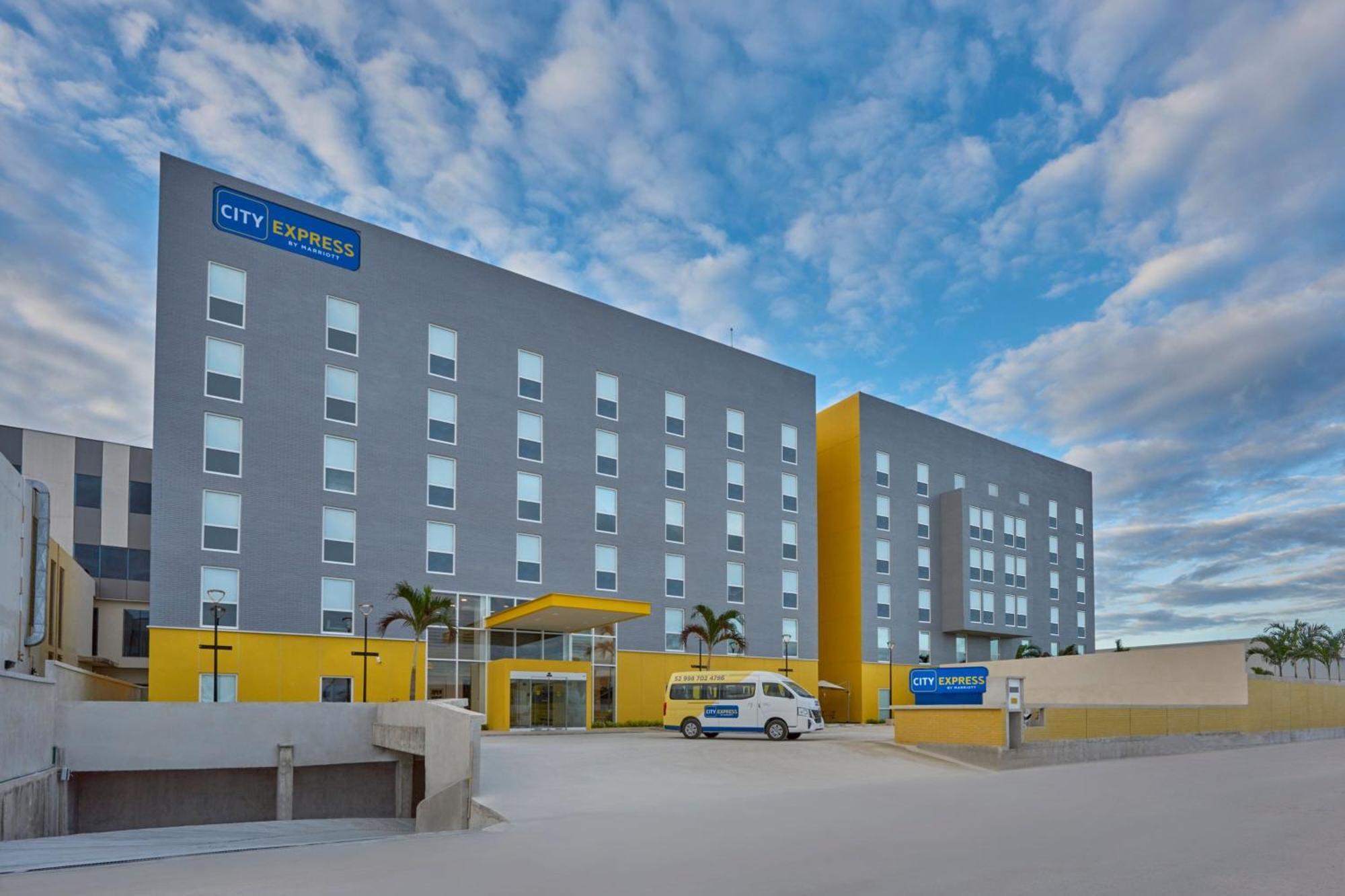City Express By Marriott Cancun Aeropuerto Alfredo V. Bonfil Εξωτερικό φωτογραφία